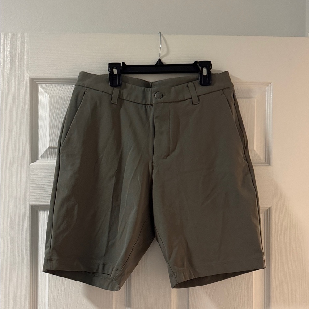 Lululemon Athletica Men's Olive Golf Shorts